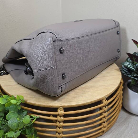 Coach Turn-Lock Edie Shoulder Bag and Wallet - Picture 8 of 16